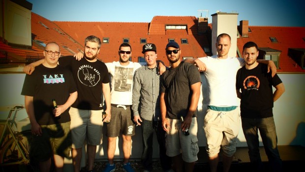 Audio88, Yassim, DJ Craft, Nico, Tarek, Maxim, PKT (v.l.n.r.) (Bild: Sophie Euler)