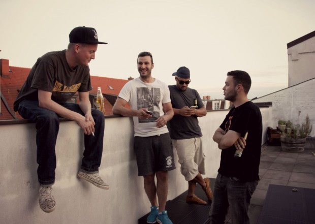 Nico, DJ Craft, und Tarek von K.I.Z. mit PTK (Bild: Sophie Euler)