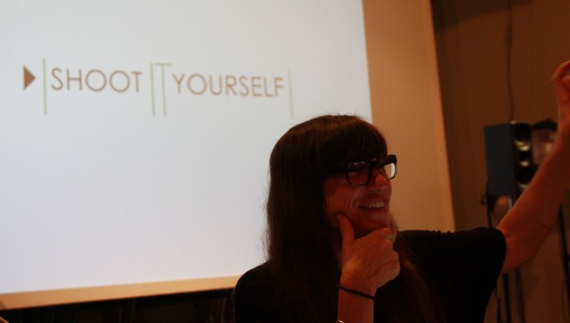 Stephanie von Beauvais, Leiterin des Workshops "Shoot It Yourself" (Foto: Sophie Euler)