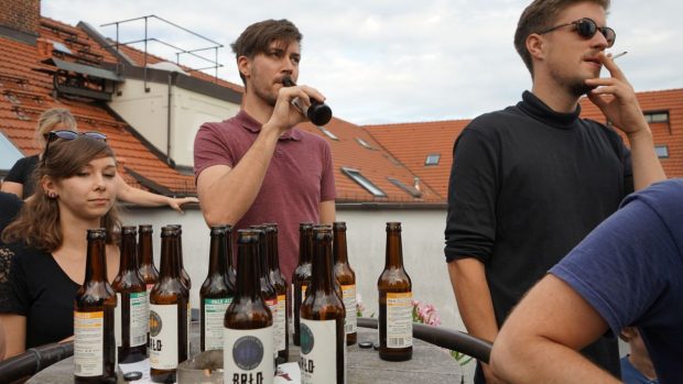 Gute Laune und super Berliner Bier courtesy of BRLO (Foto: Sophie Euler)