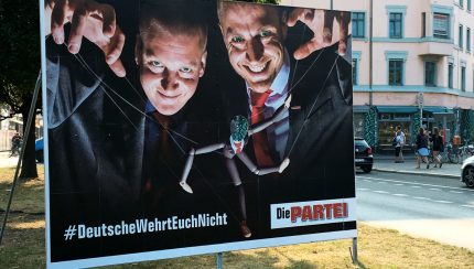 Die Partei-Wahlplakat am O-Platz (Bild: Diana Hagenberg)