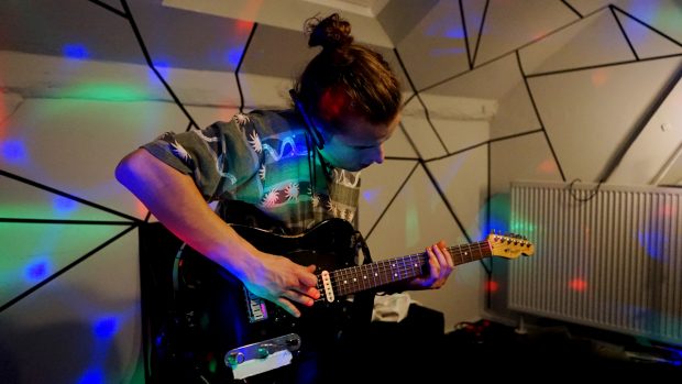 Multitasking mit Mizzy Blue (Foto: Sophie Euler)
