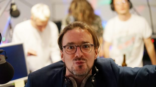 Winson freut sich über den hohen Besuch. (Foto: Sophie Euler)