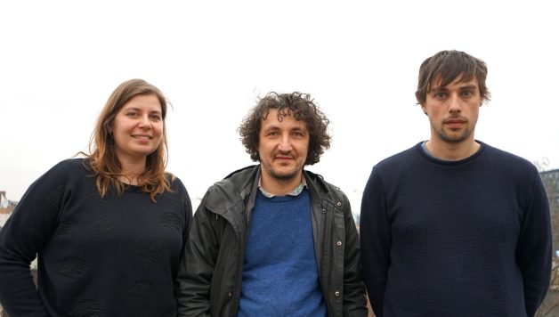 Die elektronsichen KammermusikerInnen Anne Müller, Alex Stolze & Sebastian Reynolds (Foto: Constanze Kaul)