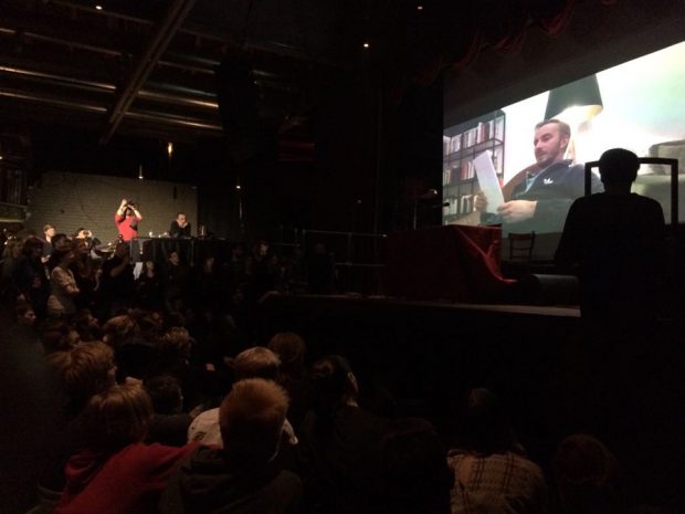 Jan Böhmermann war live dazu geschaltet. (Foto: Jasmin Kröger)