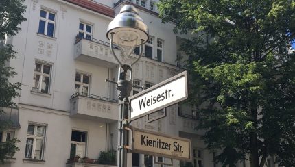 Das Kiezleben in der Weisestraße Ecke Kienitzer Straße in Neukölln (Foto: Aysche Wesche)