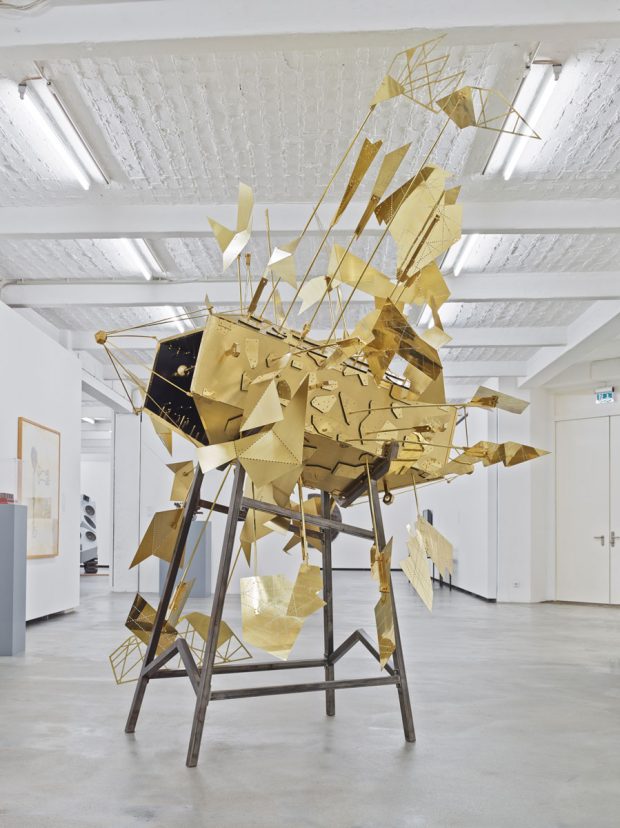 Radio Arty, Viron Erol Vert, Born in the purple