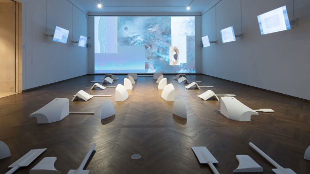 Radio Arty, Viron Erol Vert, Born in the purple