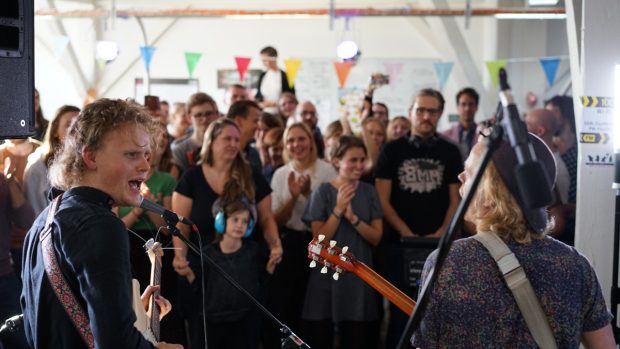 MorningShowcase am Nachmittag mit Kakkmaddafakka, 14. September 2017 in der FluxFM-Redaktion (Foto: Jamal Ali)