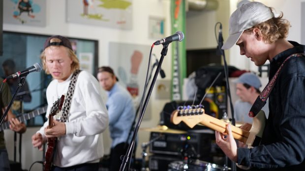 MorningShowcase am Nachmittag mit Kakkmaddafakka, 14. September 2017 in der FluxFM-Redaktion (Foto: Jamal Ali)