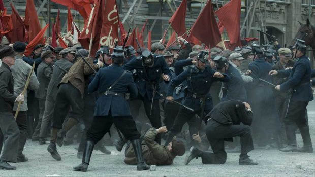 1.-Mai-Unruhen (Bild:Frédéric Batier / X Filme 2017 )