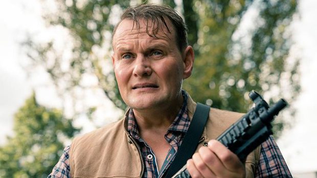 Besessen von Macht: Klaus (David Striesow) entwickelt sich mehr und mehr zum autoriäten Alleinherrscher. (Quelle: Sky)