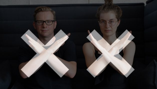 Diese Woche hören Daniel Koch und Melanie Gollin in Das große Ganze mit euch das Debütalbum xx von The xx. (Foto: Elisabeth Demuth)