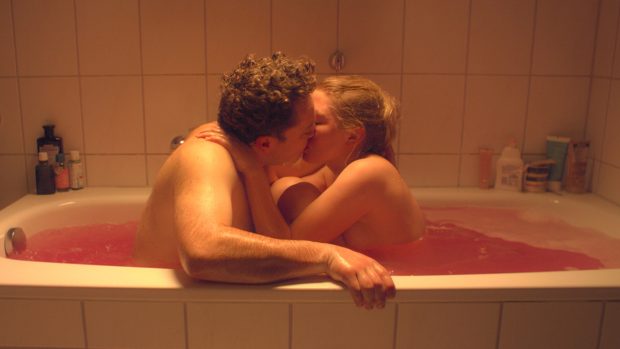 Auf der Suche nach Liebe lernt er Hanna (Isabella Wolf) kennen - und lieben? (Quelle: ZDF / Johannes Brugger)