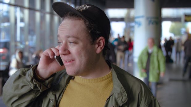 Mit Ende 20/Anfang 30 hat Jaksch noch keinen wirklich Plan, was er mit seinem Leben anstellen will. (Quelle: ZDF / Johannes Brugger)